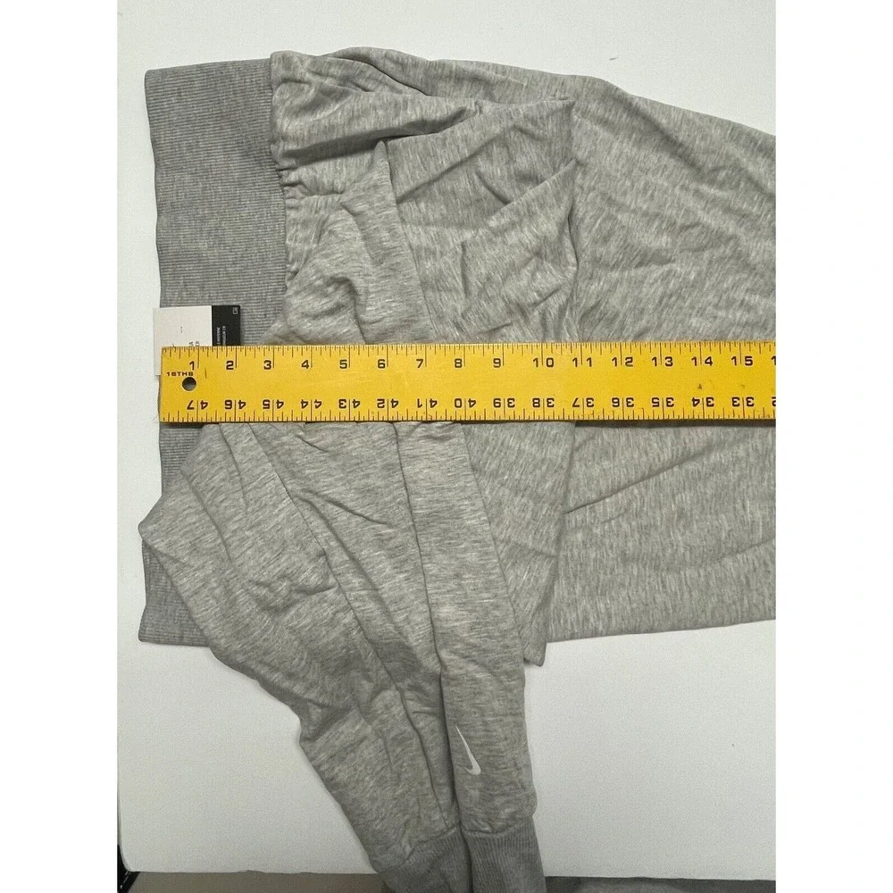 NIKE YOGA SWEETPANTS‎ 7/8 WOMEN CT0543-050 GREY 1X